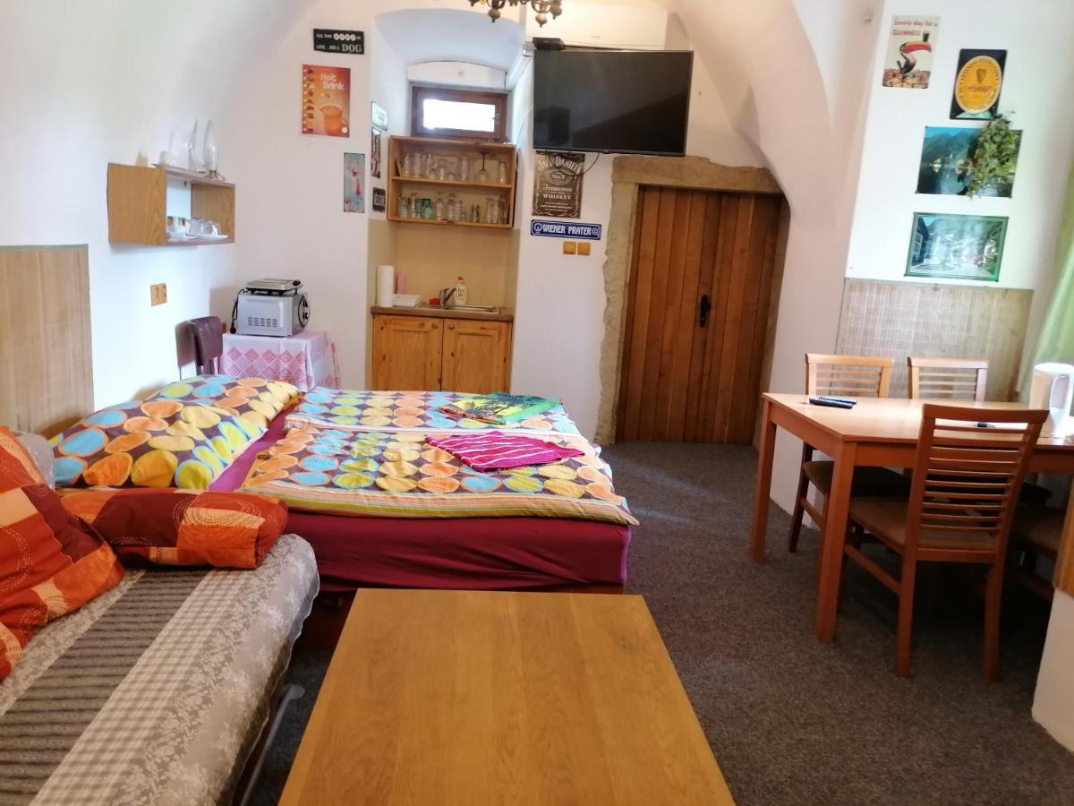 Fara Choustnikovo Hradiste Hotell Exteriör bild