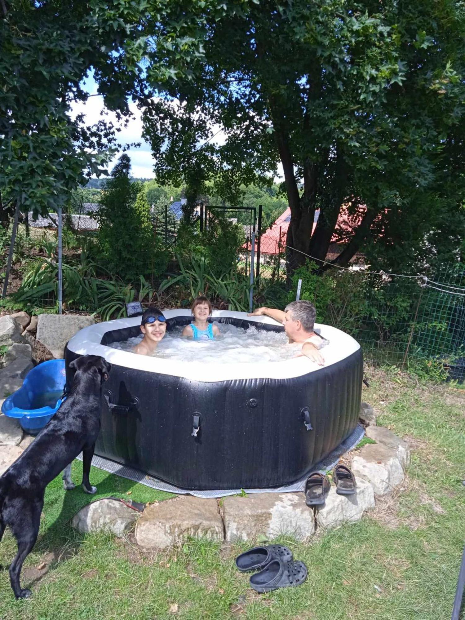 Fara Choustnikovo Hradiste Hotell Exteriör bild