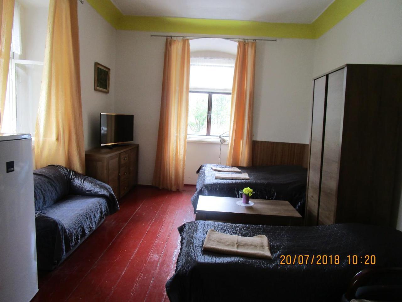 Fara Choustnikovo Hradiste Hotell Exteriör bild